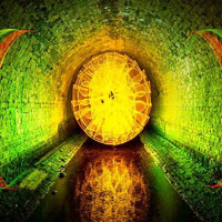 Halloween Tunnel Escape HTML5